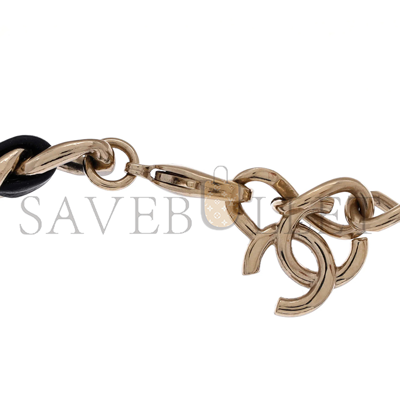 CHANEL WOVEN CHAIN CC PENDANT CHOKER